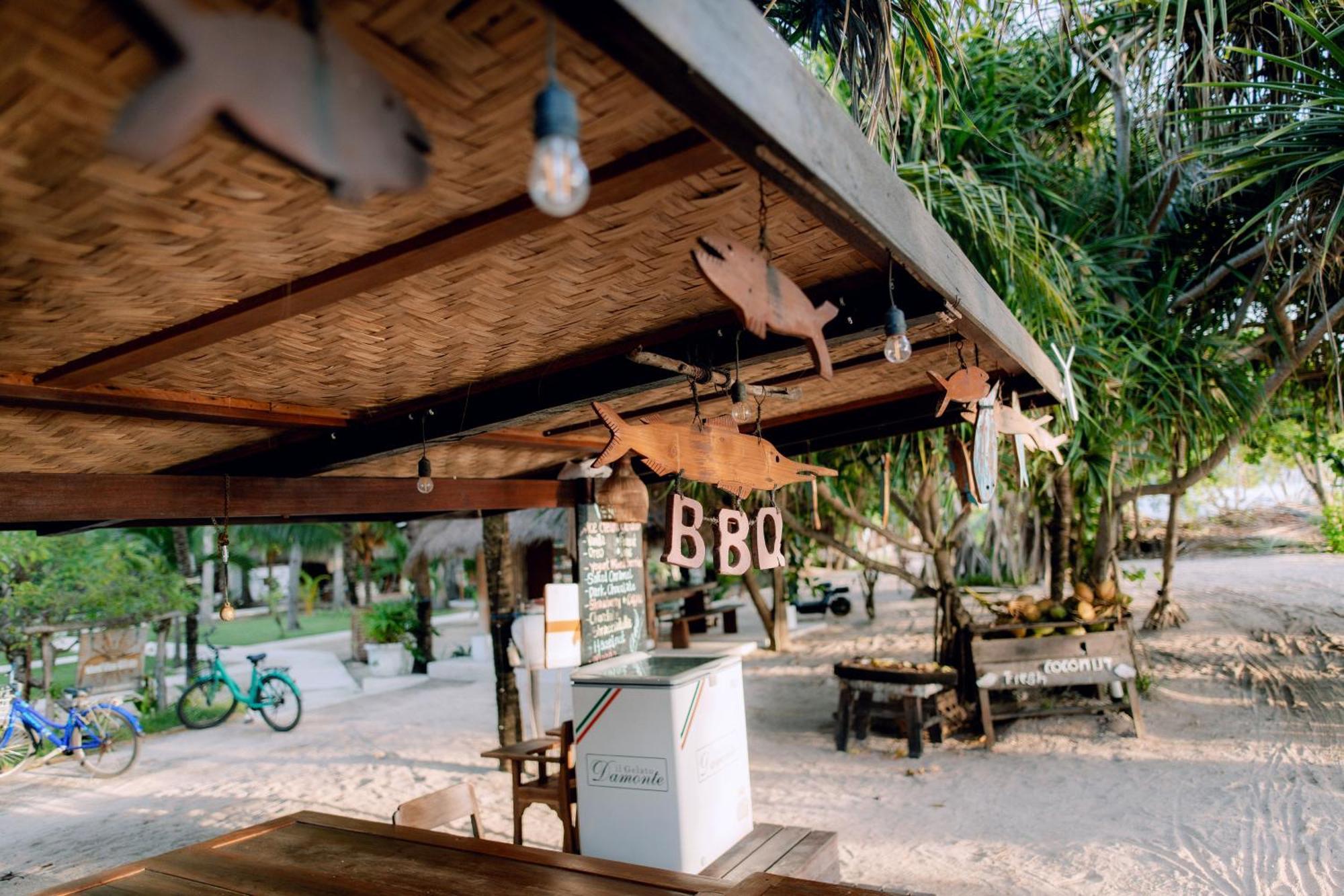 Island View Bar & Bungalow Гили-Эйр Экстерьер фото