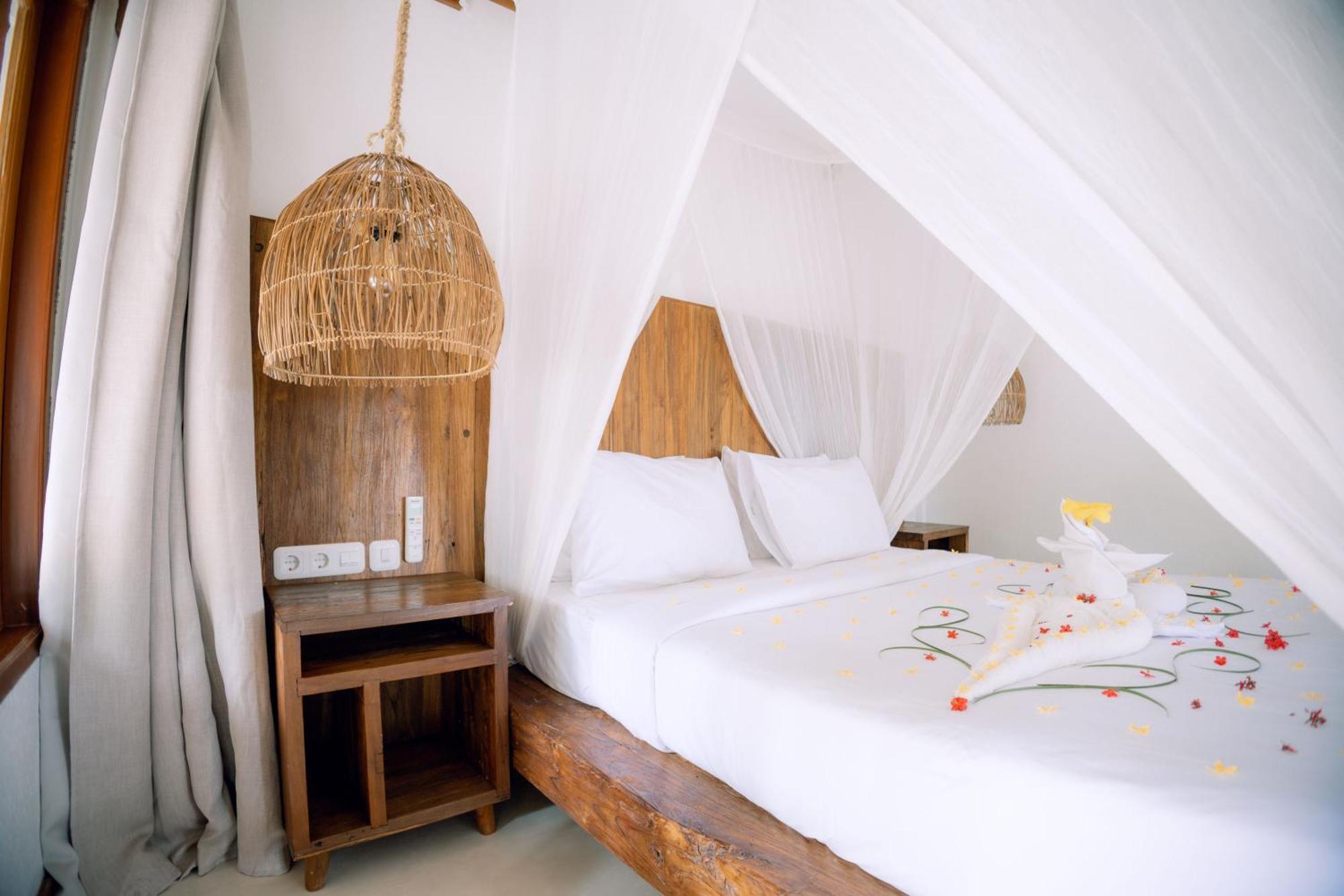 Island View Bar & Bungalow Гили-Эйр Экстерьер фото