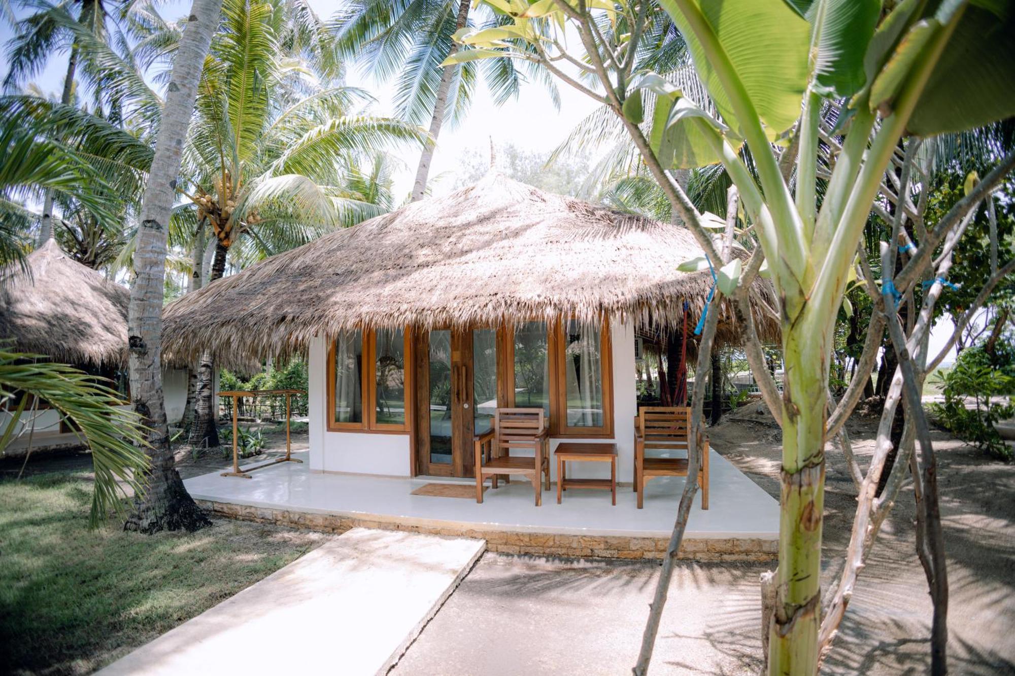 Island View Bar & Bungalow Гили-Эйр Экстерьер фото