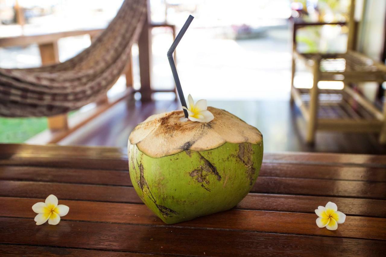 Island View Bar & Bungalow Гили-Эйр Экстерьер фото